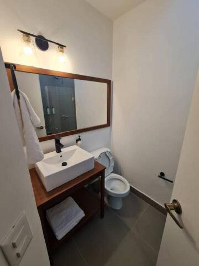 Urban Justo Sierra Aparthotel Guadalajara Bagian luar foto
