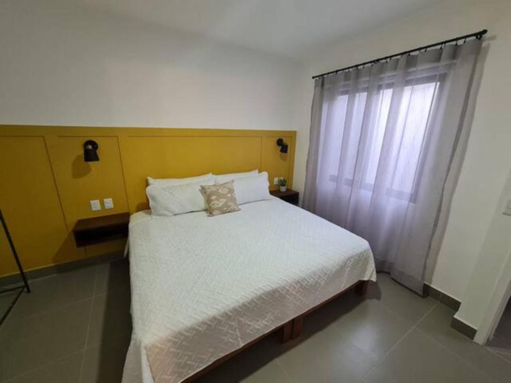 Urban Justo Sierra Aparthotel Guadalajara Bagian luar foto