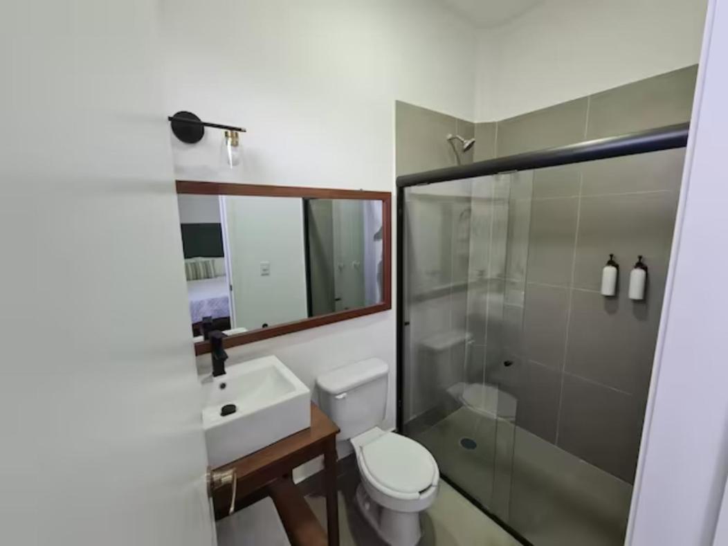 Urban Justo Sierra Aparthotel Guadalajara Bagian luar foto